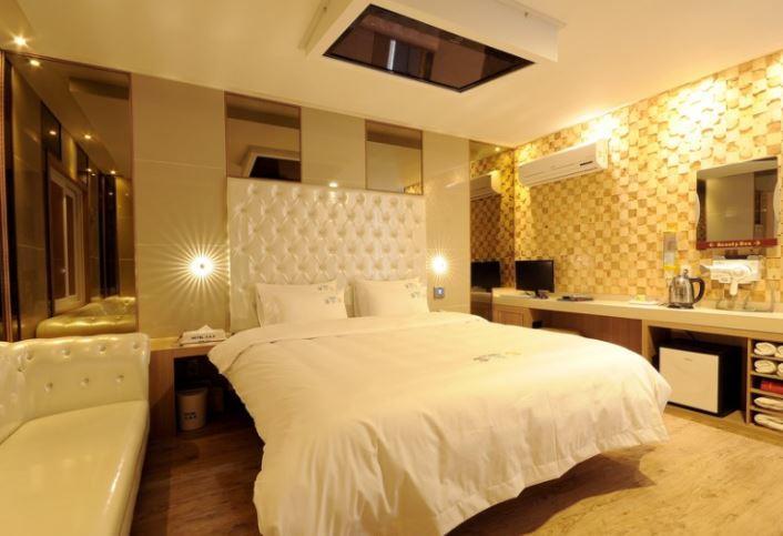 Songjeong Hotel 369 Busan Exterior foto
